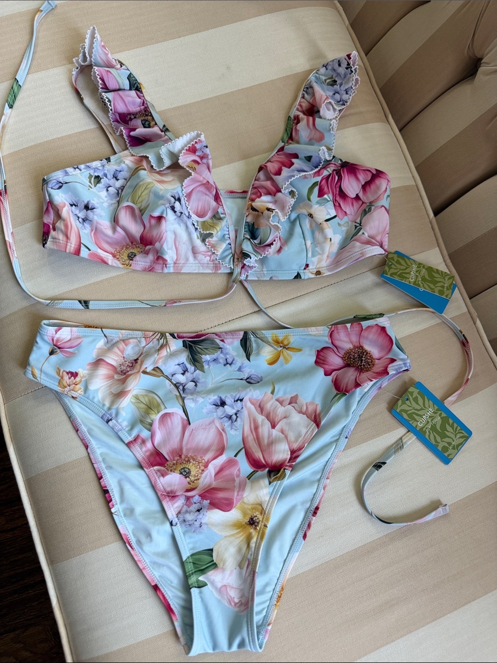 Cupshe Light Blue Floral Ruffle Bikini Set - Picture 3 of 9